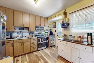 1960 Rowena St, Thornton, CO 80229 - Photo 9