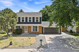 1430 S Vaughn Cir, Aurora, CO 80012 - Photo 1