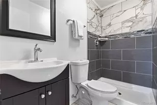 1430 S Vaughn Cir, Aurora, CO 80012 - Photo 23