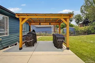 9790 W Wagon Trail Dr, Littleton, CO 80123 - Photo 35