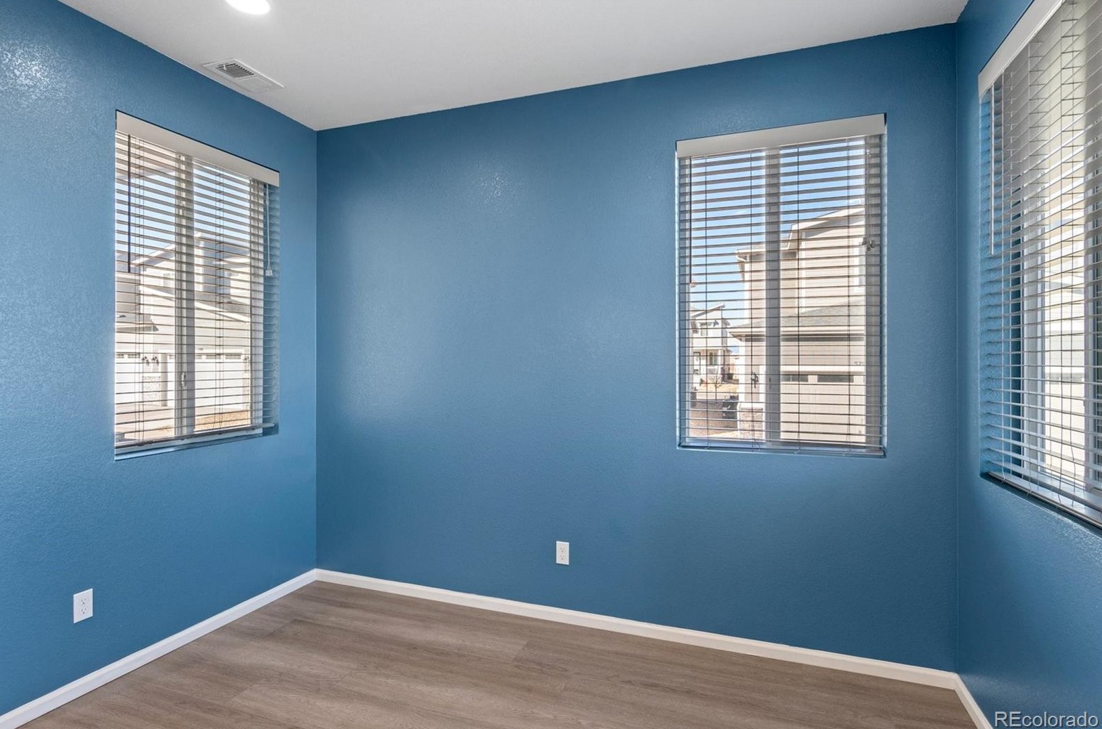 17206 Alameda Pkwy, Denver CO  80017-4901 exterior