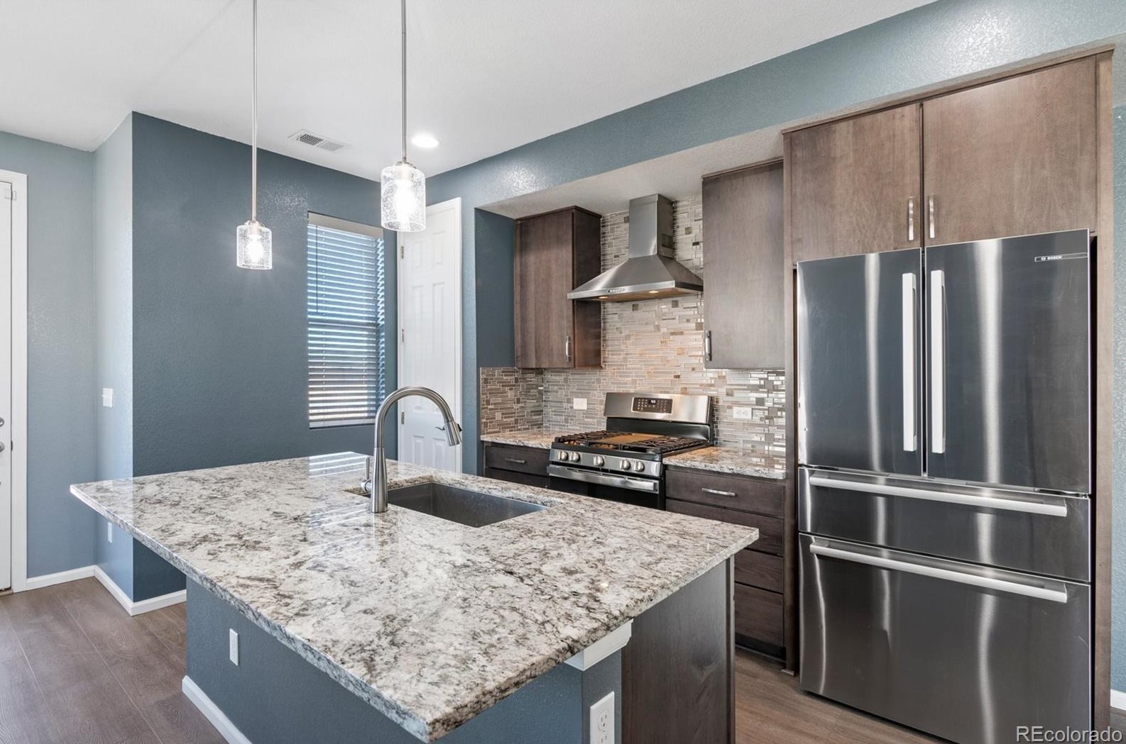 17206 Alameda Pkwy, Denver CO  80017-4901 exterior