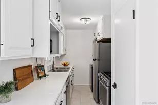 5040 E Dartmouth Ave, Denver, CO 80222 - Photo 11