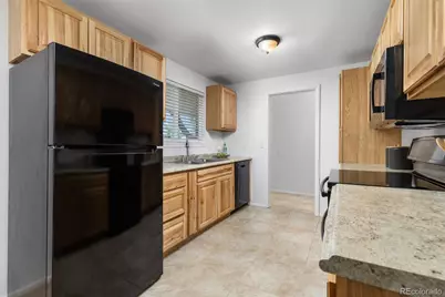 7011 Beacon Way, Westminster, CO 80030 - Photo 9