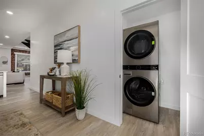 555 S Logan Street, Denver, CO 80209 - Photo 23