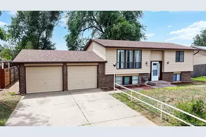 1002 Longview Drive, Fort Lupton, CO 80621 - Photo 1