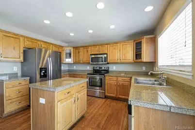 1148 S Duquesne Circle, Aurora, CO 80018 - Photo 3