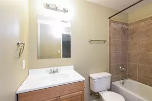 1148 S Duquesne Cir, Aurora, CO 80018 - Photo 23