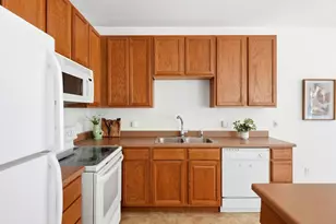 8105 E 11th Ave, Denver, CO 80220 - Photo 11