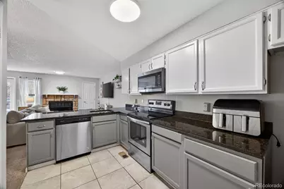 912 S Dearborn Way #4, Aurora, CO 80012 - Photo 9