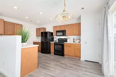 10655 Forester Place, Longmont, CO 80504 - Photo 9