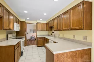3007 E Long Cir S, Littleton, CO 80122 - Photo 9