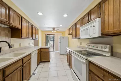 3007 E Long Circle S, Littleton, CO 80122 - Photo 11