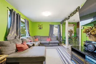 2625 S Hazel Ct, Denver, CO 80219 - Photo 5