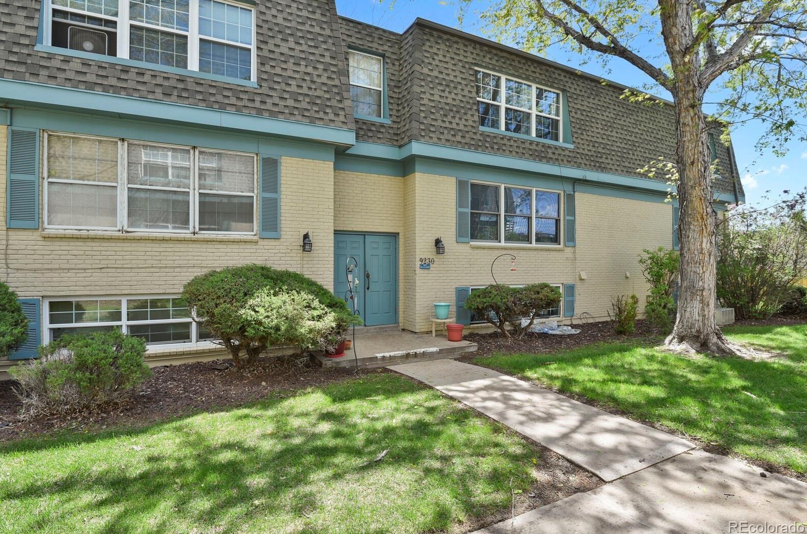 9230 Girard Ave, Denver CO  80231-5075 exterior