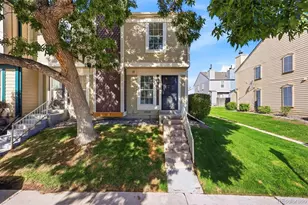 1661 S Idalia Cir, Aurora, CO 80017 - Photo 5