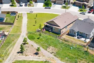 27571 E 7th Dr, Aurora, CO 80018 - Photo 35