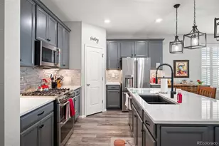 27571 E 7th Dr, Aurora, CO 80018 - Photo 11