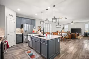 27571 E 7th Dr, Aurora, CO 80018 - Photo 9