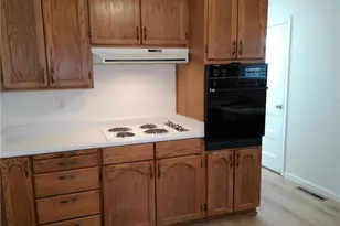 2110 Glenn Summer Rd, Colorado Springs, CO 80909 - Photo 11