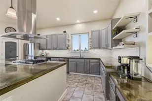 45330 Valdonna Cir, Bennett, CO 80102 - Photo 13