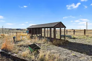 45330 Valdonna Cir, Bennett, CO 80102 - Photo 49