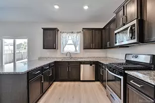 359 Maple St, Bennett, CO 80102 - Photo 5