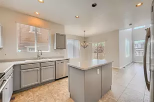 10639 Cherrybrook Cir, Highlands Ranch, CO 80126 - Photo 9