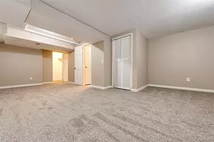 18538 E Whitaker Cir, Aurora, CO 80015 - Photo 23