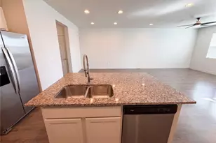 16271 Bolling Dr, Denver, CO 80239 - Photo 9