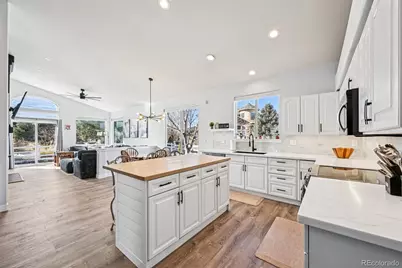 24486 E Louisiana Circle, Aurora, CO 80018 - Photo 11