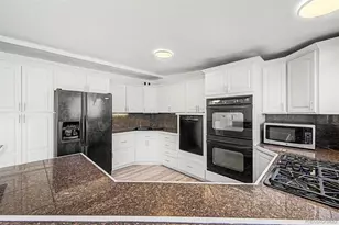 1361 S Andes St, Aurora, CO 80017 - Photo 13