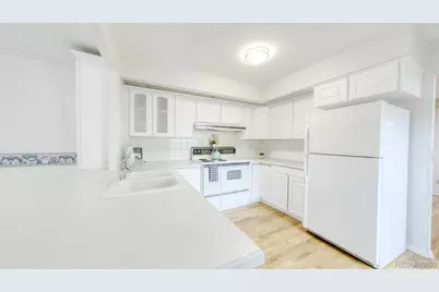 3292 S Onieda Way, Denver, CO 80224 - Photo 7