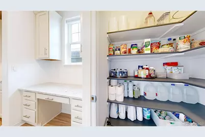 19561 W 59th Avenue, Golden, CO 80403 - Photo 7