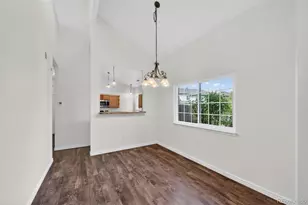 878 S Kalispell Cir, Aurora, CO 80017 - Photo 9