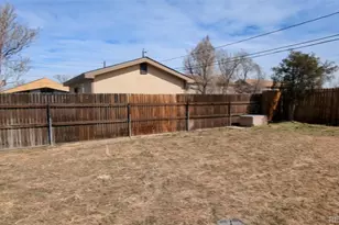 6860 Magnolia St, Commerce City, CO 80022 - Photo 11