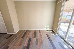 10049 Southlawn Cir, Commerce City, CO 80022 - Photo 15