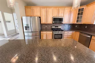 10049 Southlawn Cir, Commerce City, CO 80022 - Photo 11