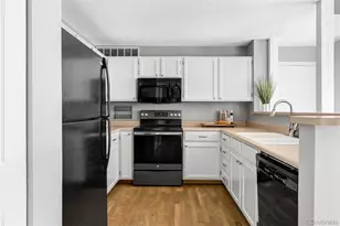 862 S Reed Ct, Lakewood, CO 80226 - Photo 11