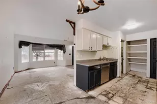 1553 S Buckley Cir, Aurora, CO 80017 - Photo 3