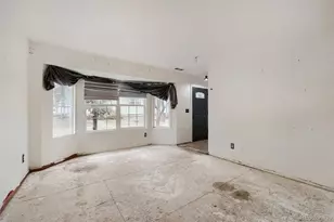 1553 S Buckley Cir, Aurora, CO 80017 - Photo 13