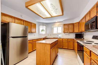 2566 S Independence Court, Lakewood, CO 80227 - Photo 9