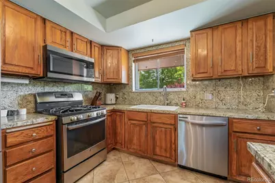 10518 Varese Lane, Northglenn, CO 80234 - Photo 5