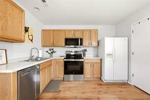 7841 S Kalispell Cir, Englewood, CO 80112 - Photo 9