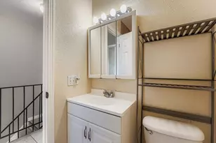 15747 E 13th Pl, Aurora, CO 80011 - Photo 23