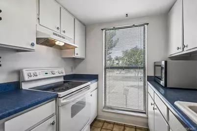 9887 E Peakview Avenue #F07, Englewood, CO 80111 - Photo 5