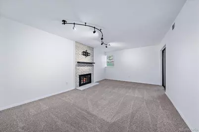 9727 E Peakview Avenue #A1, Englewood, CO 80111 - Photo 3