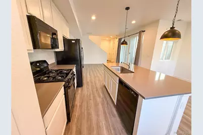 591 S Pitkin Court, Aurora, CO 80017 - Photo 3