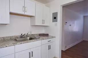 1129 Dallas St, Aurora, CO 80010 - Photo 9