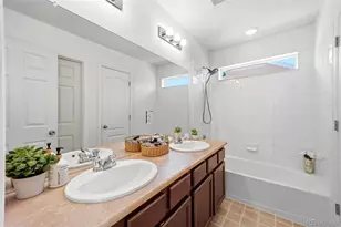 25830 E Byers Pl, Aurora, CO 80018 - Photo 11
